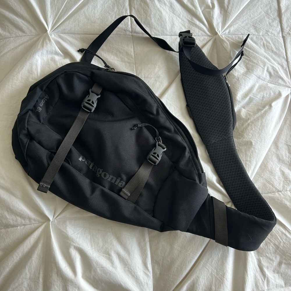 Patagonia atomic sling bag